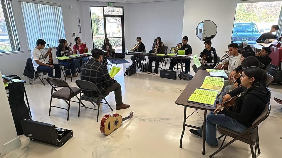 Launching Mariachi Los Claveles’ Nonprofit: A Community-Driven Success Story